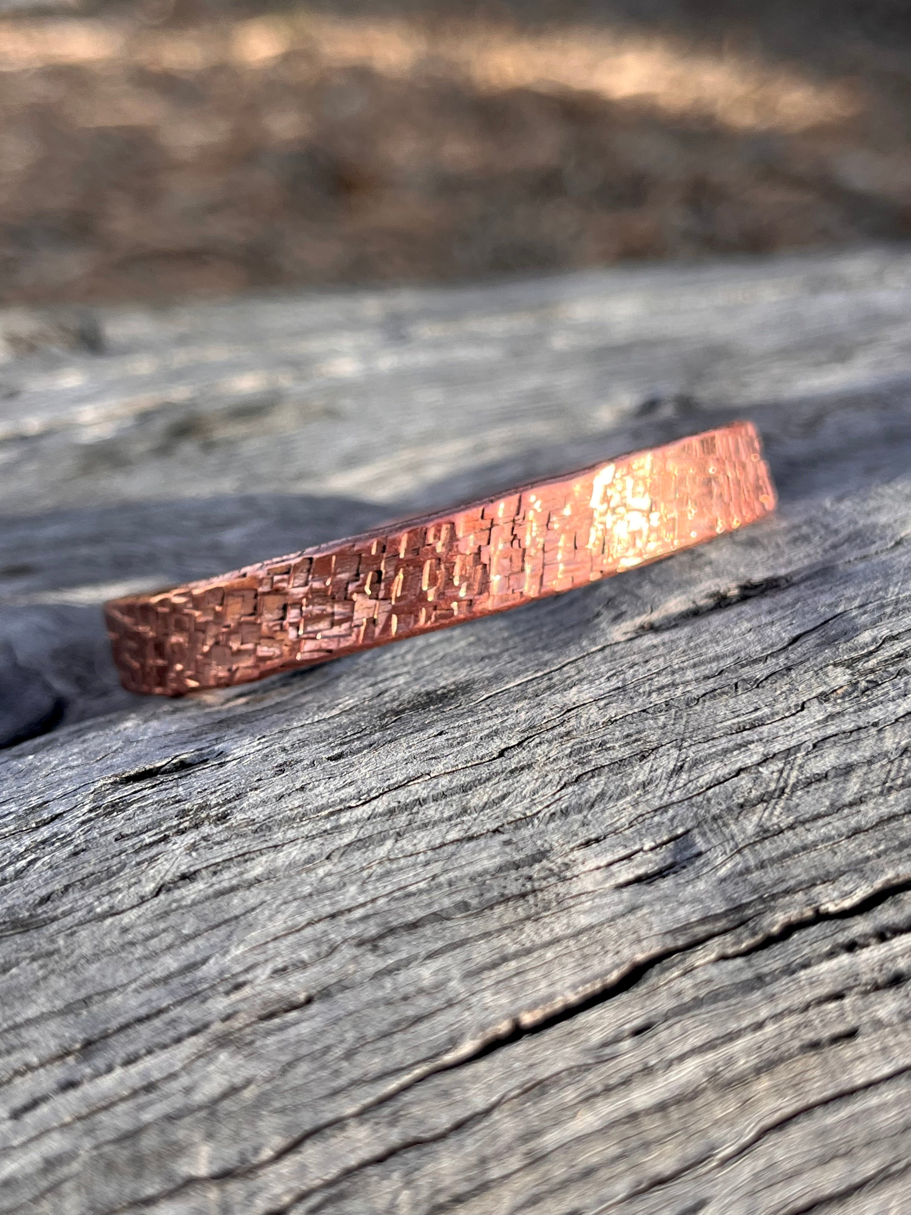 Uémbeni Hand-Hammered Bracelets