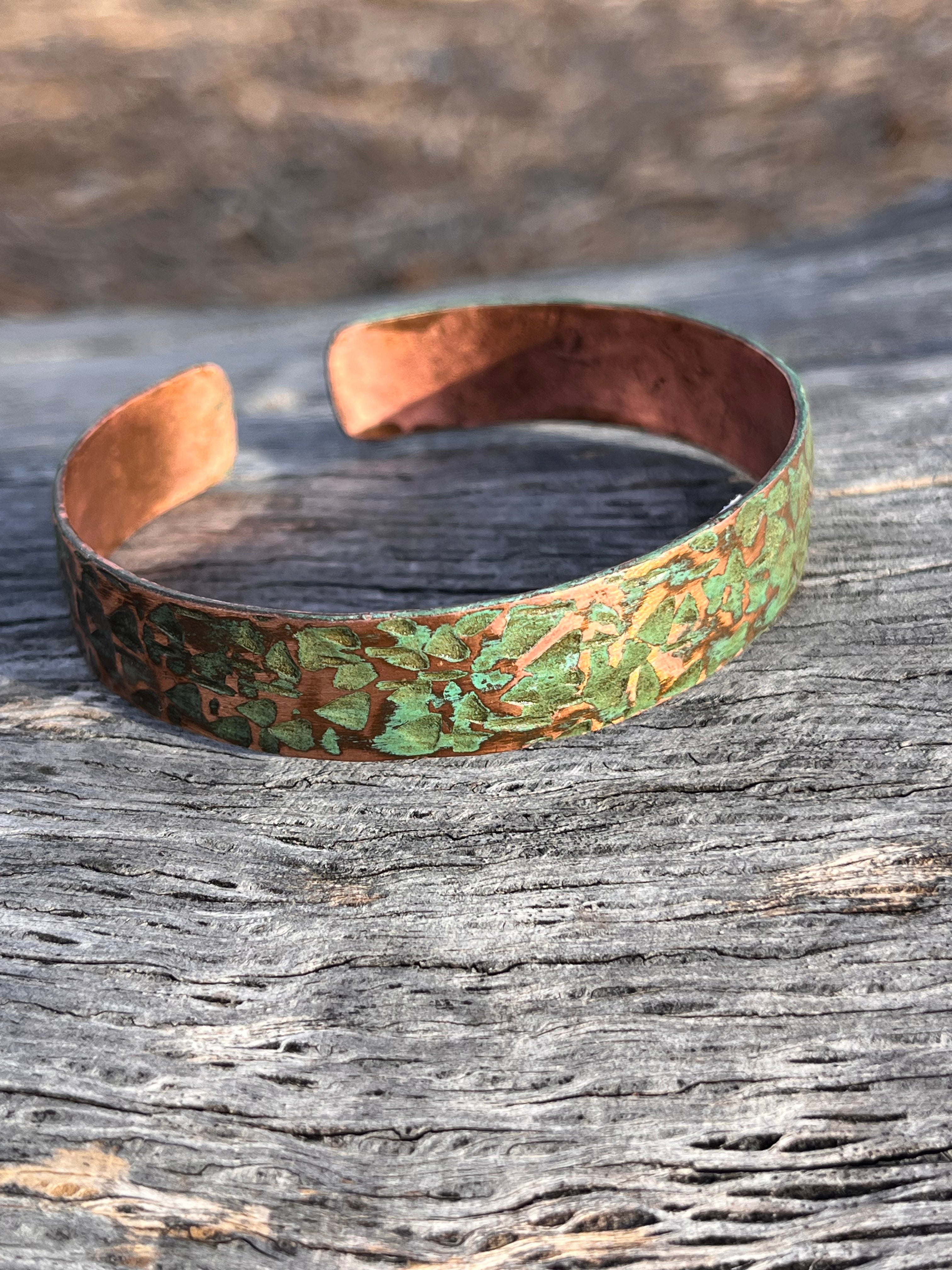 Uémbeni Hand-Hammered Bracelets